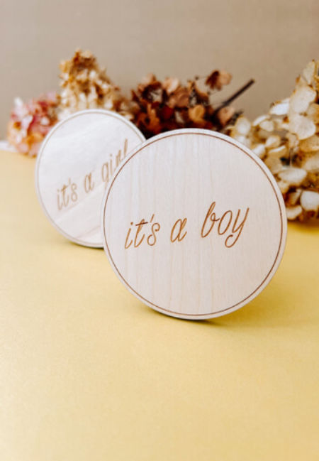 Topper/dekor drewniane koło - It's a boy/girl