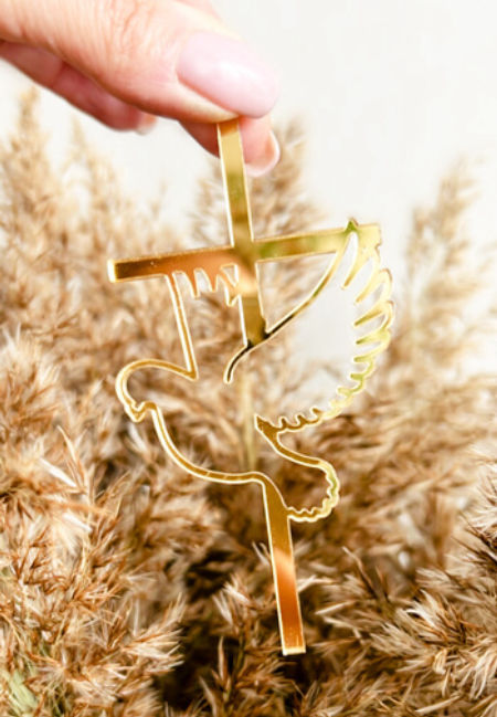 Dekoracja komunijna - Krzyż z gołębicą